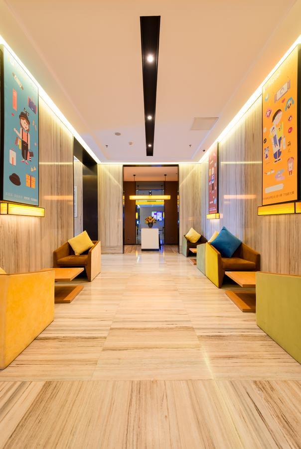 Iu Hotel Shenyang Railway Station Sk Transfer Center Extérieur photo