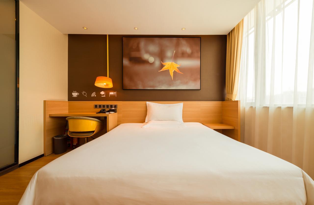 Iu Hotel Shenyang Railway Station Sk Transfer Center Extérieur photo